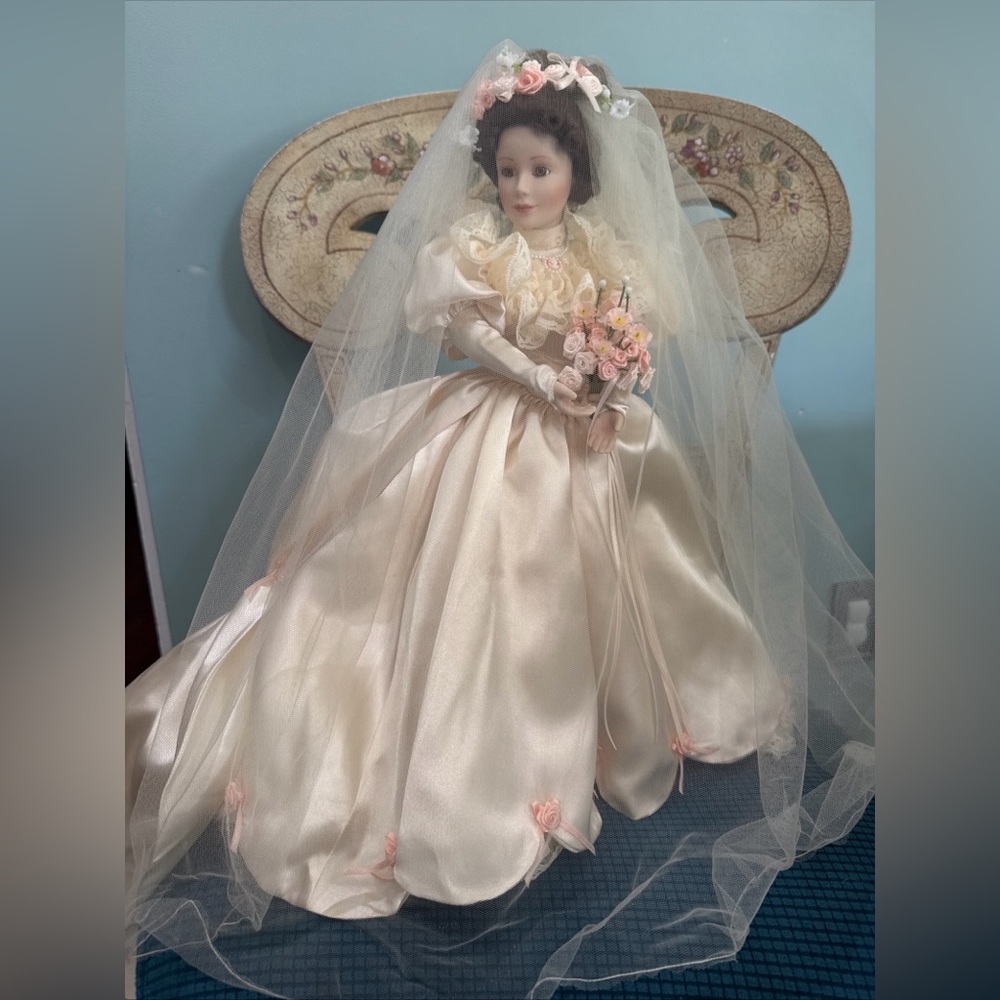 Ashton Drake Galleries From this Day Forward "Elizabeth" Porcelain Bride Doll